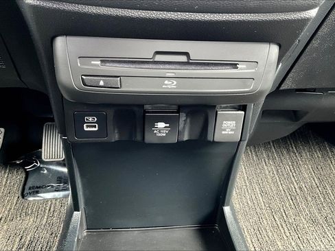 Used 2023 Honda Odyssey Touring image 26