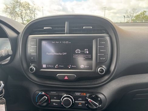 Used 2025 Kia Soul LX w/ LX Technology Package image 17