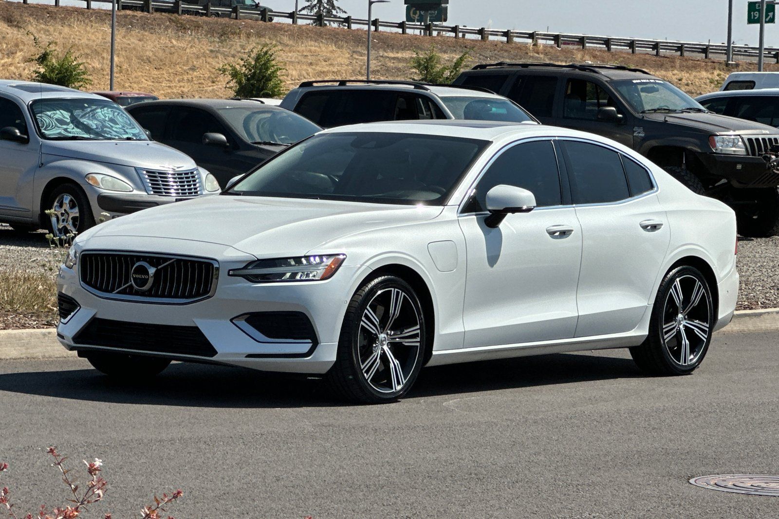 Used 2021 Volvo S60 T8 Inscription w/ Climate Package AWD/4WD image 7