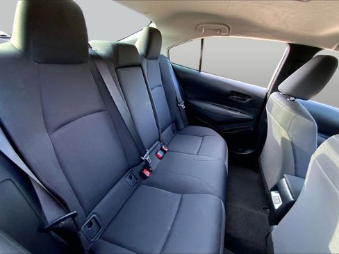 Used 2025 Toyota Corolla LE FWD image 19