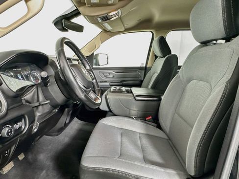 Used 2019 RAM 1500 Big Horn AWD/4WD image 10
