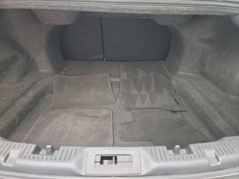 Used 2017 Ford Taurus Limited FWD image 26