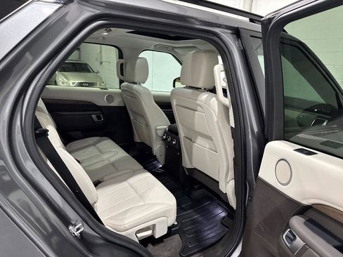 Used 2018 Land Rover Discovery HSE image 67