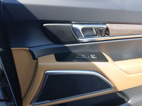 Used 2022 Kia Telluride SX w/ Nightfall Edition Package image 16