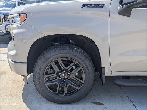 New 2026 Chevrolet Silverado 1500 RST w/ Z71 Off-Road Package AWD/4WD image 10