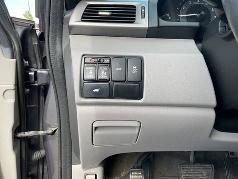Used 2016 Honda Odyssey EX-L image 16