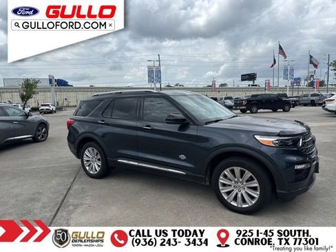 Used 2023 Ford Explorer King Ranch w/ Technology Package image 2