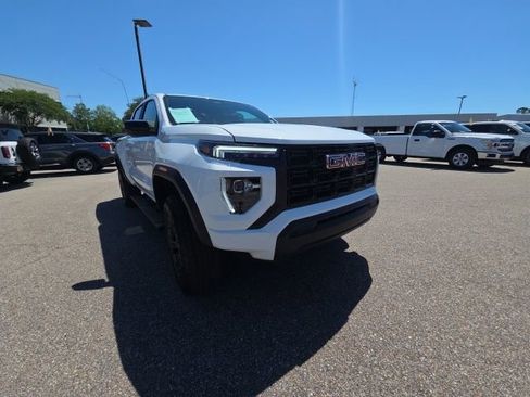 Used 2025 GMC Canyon Elevation RWD image 2