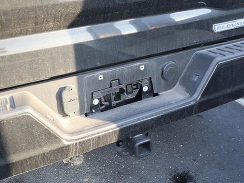 Used 2025 GMC Sierra 1500 Elevation image 7