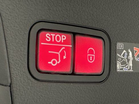 New 2026 Mercedes-Benz GLS 450 4MATIC image 24