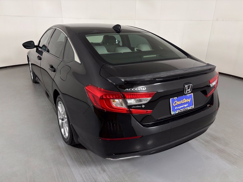 Used 2018 Honda Accord LX image 6
