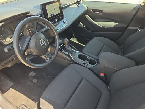 Certified 2025 Toyota Corolla LE FWD image 9