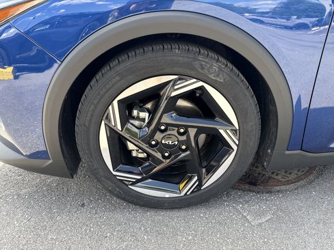 Certified 2025 Kia K4 EX FWD image 11