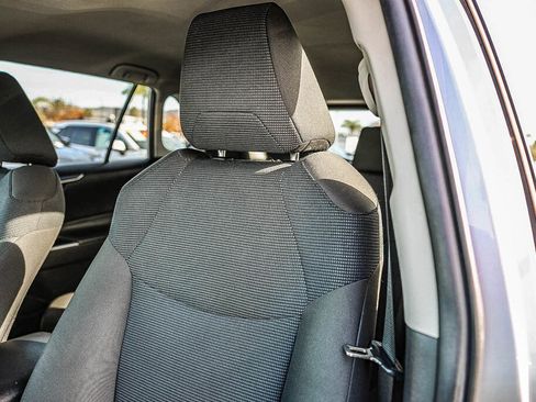 Used 2024 Toyota RAV4 LE image 14