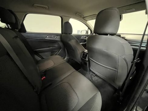 Used 2024 Kia Sportage LX AWD/4WD image 12