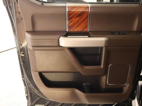 Used 2019 Ford F250 King Ranch w/ King Ranch Ultimate Package AWD/4WD image 18