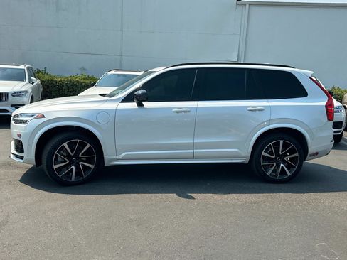 Certified 2023 Volvo XC90 T8 Plus image 7