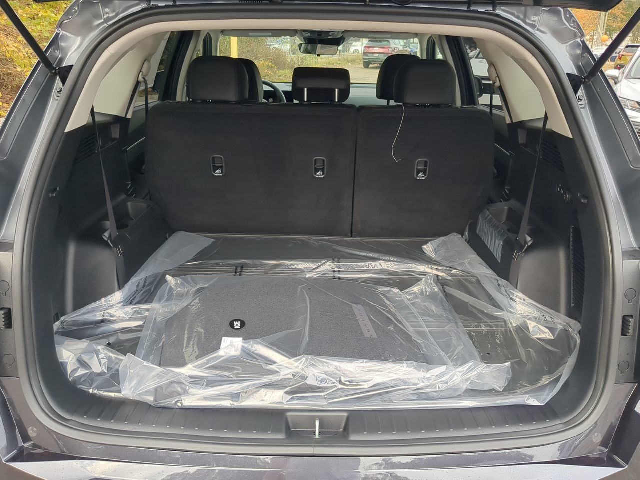 Used 2025 Kia Sorento S w/ Panoramic Sunroof Package FWD image 13
