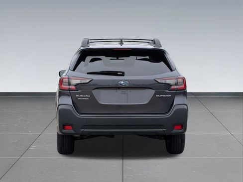 Used 2024 Subaru Outback Premium AWD/4WD image 5
