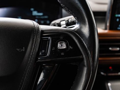 Used 2021 Lincoln Aviator Reserve AWD/4WD image 30