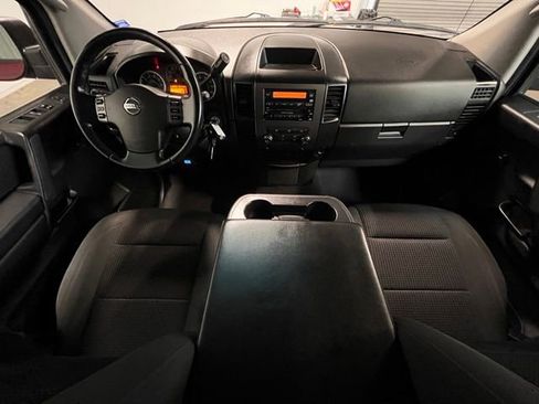 Used 2009 Nissan Titan SE w/ SE Drivers Convenience Pkg RWD image 17