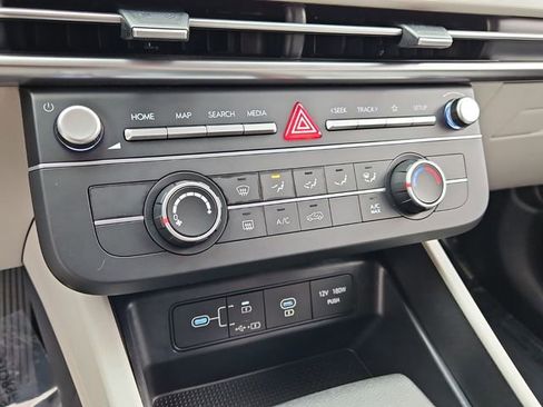 Certified 2025 Hyundai Tucson SE image 20