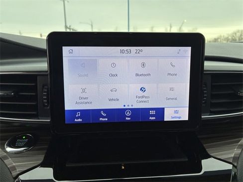 Certified 2021 Ford Explorer Limited w/ Equipment Group 301A image 28