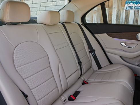 Used 2021 Mercedes-Benz C 300 4MATIC Sedan image 23