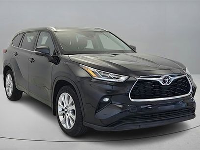 Used 2023 Toyota Highlander L