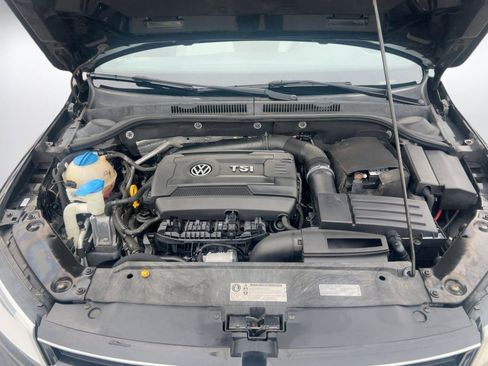 Used 2016 Volkswagen Jetta Sport image 29