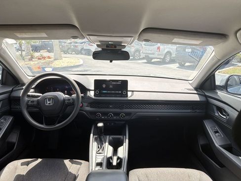Used 2023 Honda Accord LX image 10