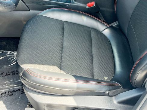 Used 2025 Ford Escape ST-Line w/ Equipment Group 301A FWD image 18