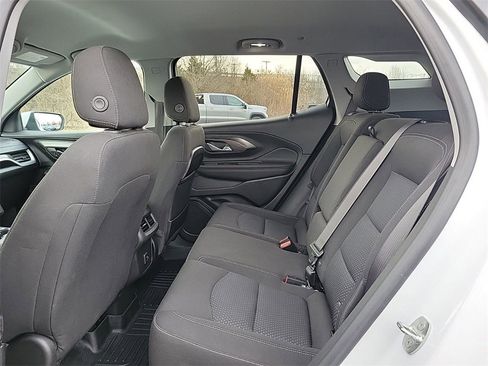 Used 2022 GMC Terrain SLE w/ Driver Convenience Package image 11