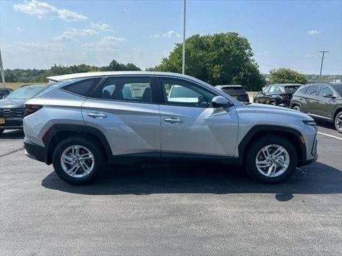 Certified 2026 Hyundai Tucson SE FWD image 17
