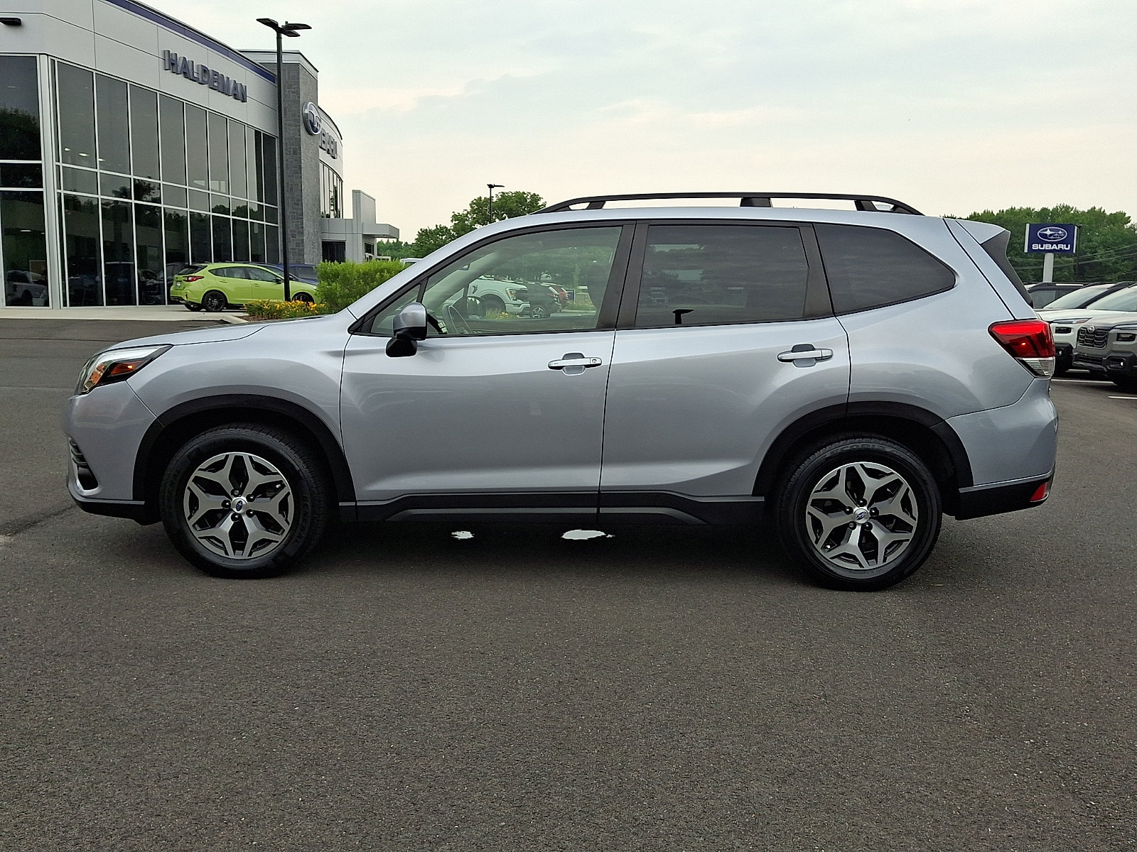 Certified 2023 Subaru Forester Premium AWD/4WD image 4