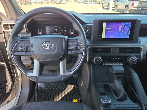 Used 2026 Toyota 4Runner SR5 RWD image 14