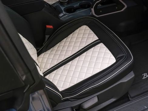 Used 2025 Ford Bronco Heritage Edition image 47