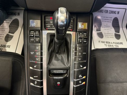 Used 2015 Porsche Macan S image 21
