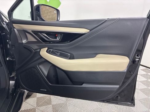 Certified 2025 Subaru Outback Limited image 33