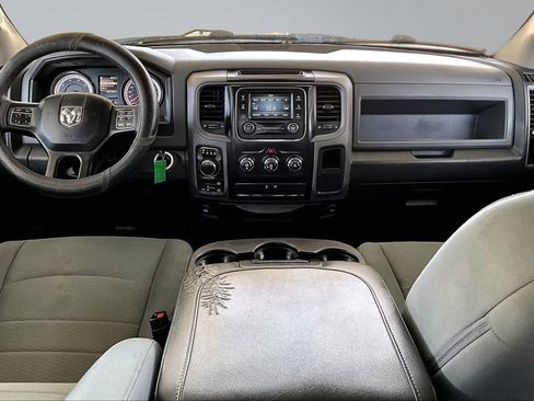 Used 2017 RAM 1500 Express AWD/4WD image 8