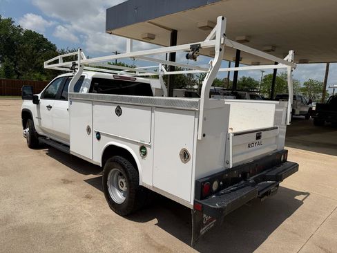 Used 2021 Chevrolet Silverado 3500 W/T w/ WT Convenience Package image 3