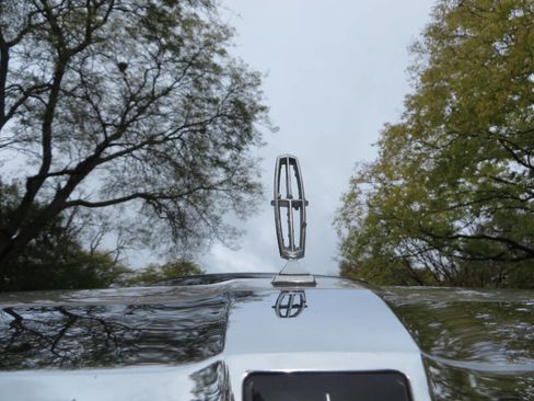 Used 2008 Lincoln Town Car Signature Limited image 22