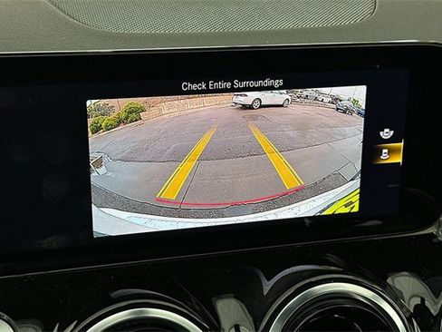 Used 2023 Mercedes-Benz GLB 250 GLB 250 image 21