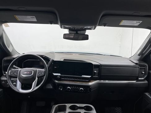 Used 2024 GMC Sierra 1500 Elevation w/ X31 Off-Road Package AWD/4WD image 19