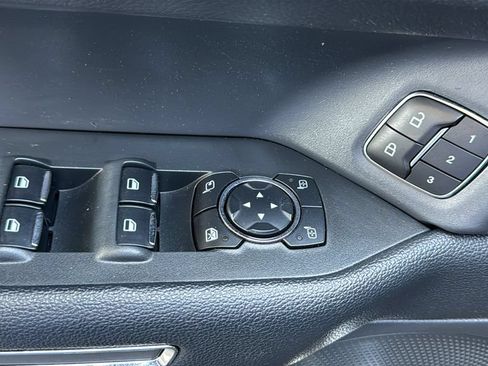 Certified 2024 Ford Expedition XLT RWD image 19
