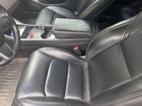 Used 2019 Tesla Model 3 Standard Range RWD image 3