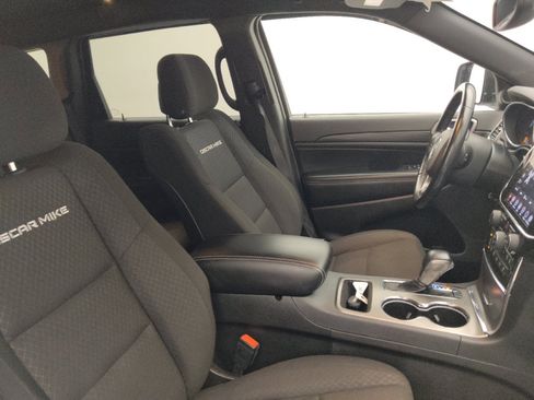 Used 2021 Jeep Grand Cherokee Freedom Edition AWD/4WD image 21