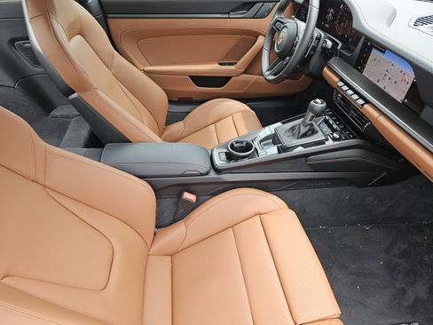 Used 2026 Porsche 911 GT3 RWD image 16