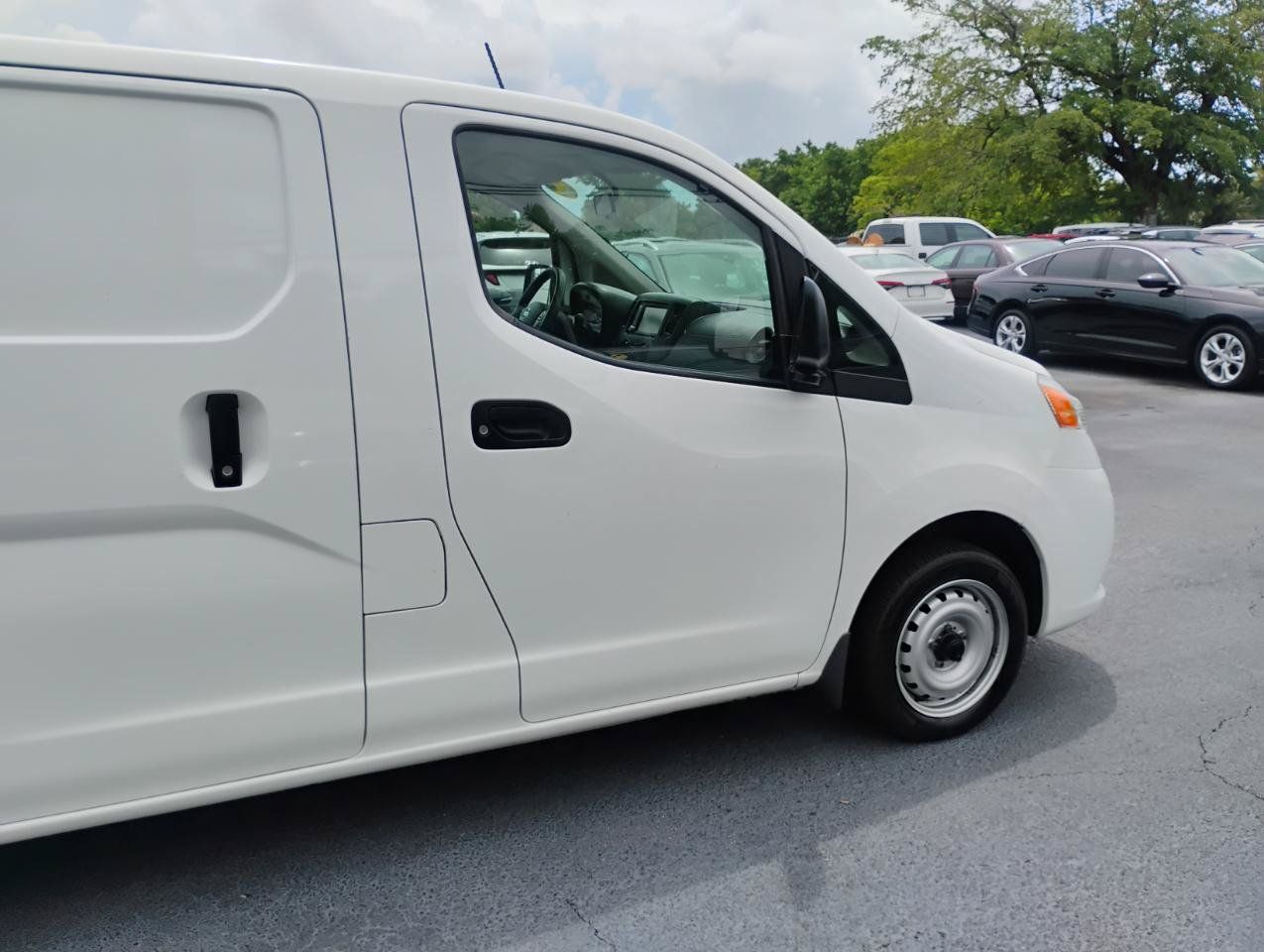 Used 2020 Nissan NV200 S w/ Back Door Glass Package FWD image 17