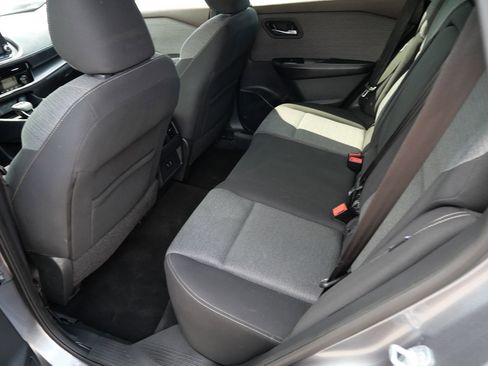 Used 2021 Nissan Rogue SV AWD/4WD image 19